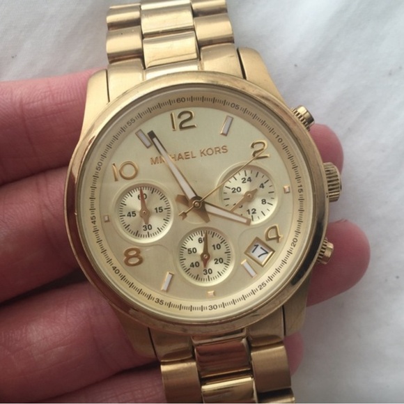 MK5055 Runway Watch in Gold - Picture 4 of 5